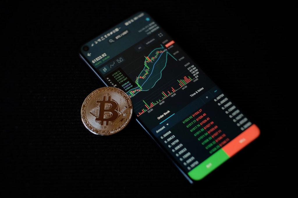 Short term crypto-currency investment (Day Trading)