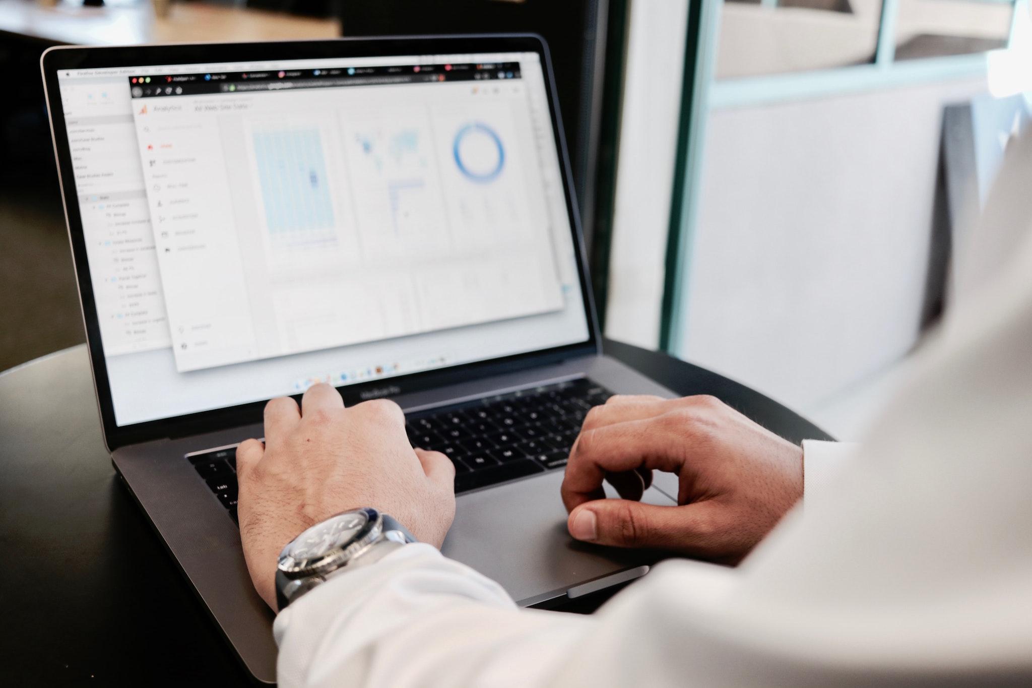 What Does A Risk Manager Do DualFinances